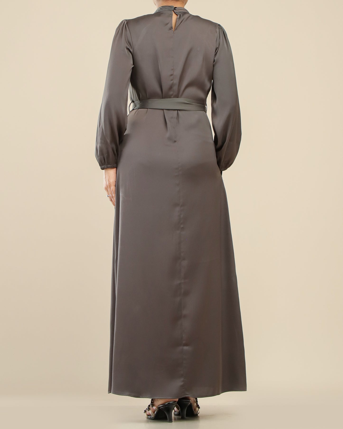 Satin Plain Maxi With Belt _Grey